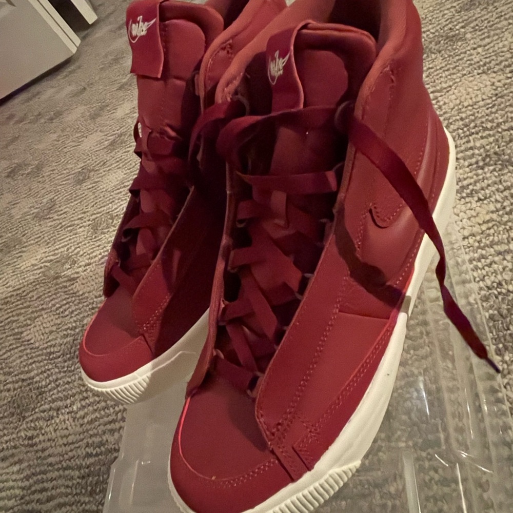 Nike Women's Bold Red Sneakers